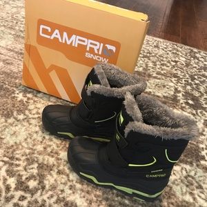 “Campri” boy’s snow boots!